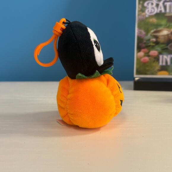 TY Beanie Boo Spooky Pumpkin Clip | Halloween Plush Keychain | EUC Rare Boo - Picture 2 of 5